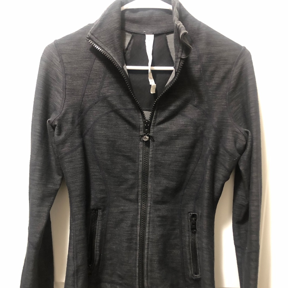Luluemon grey jacket